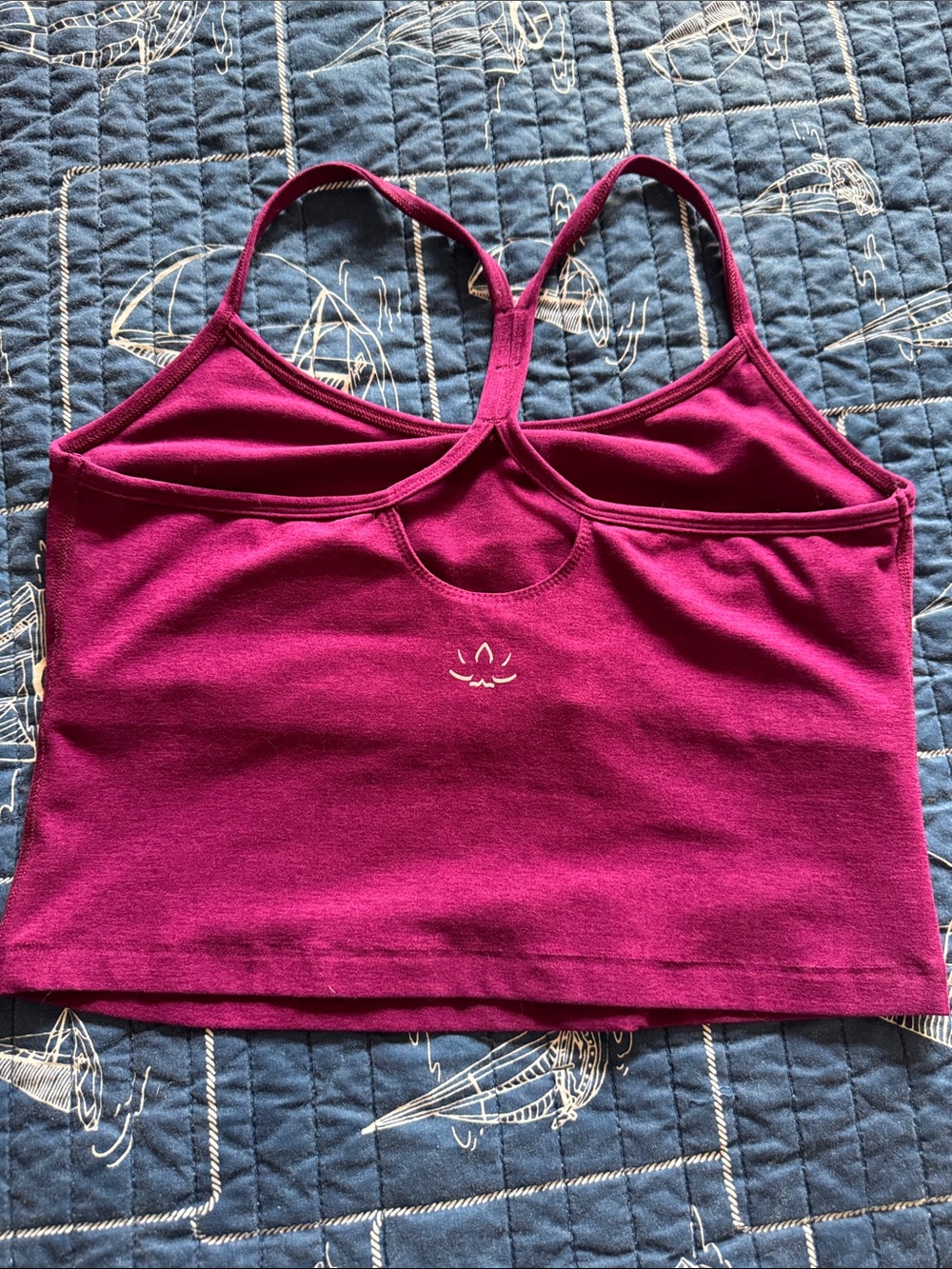 Beyond Yoga Magenta sports bra - racerback - Picture 2 of 4